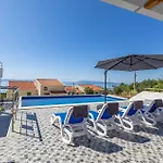 Semesterbostad Awesome In Podgora (Split-Dalmatia)