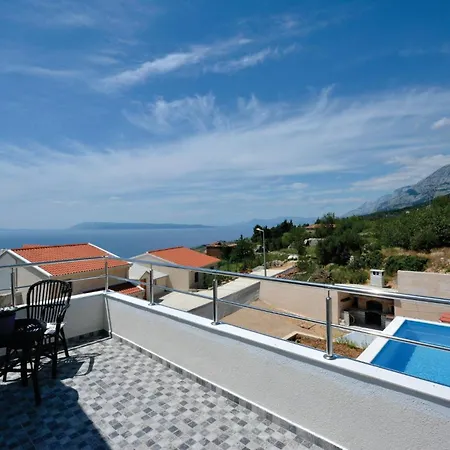 Holiday home Amazing In With Jacuzzi Podgora